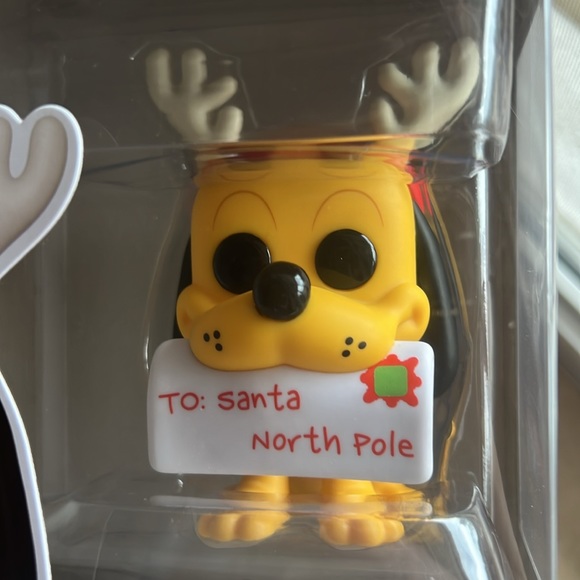 Pluto Funko Pop 2023 Disney Christmas, With Santa Letter, 1227 New - Picture 7 of 8